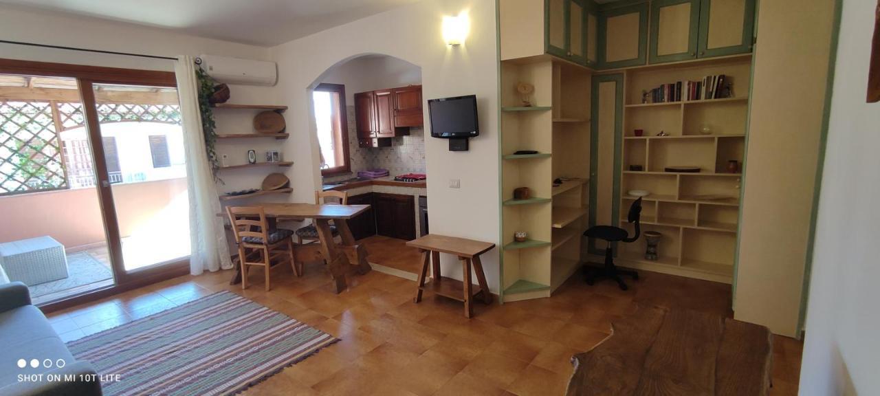 Appartamento Cisto Olbia Bagian luar foto