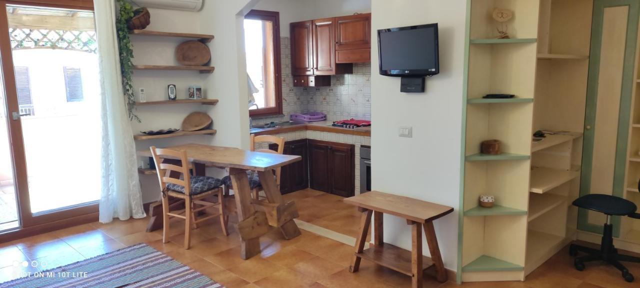 Appartamento Cisto Olbia Bagian luar foto