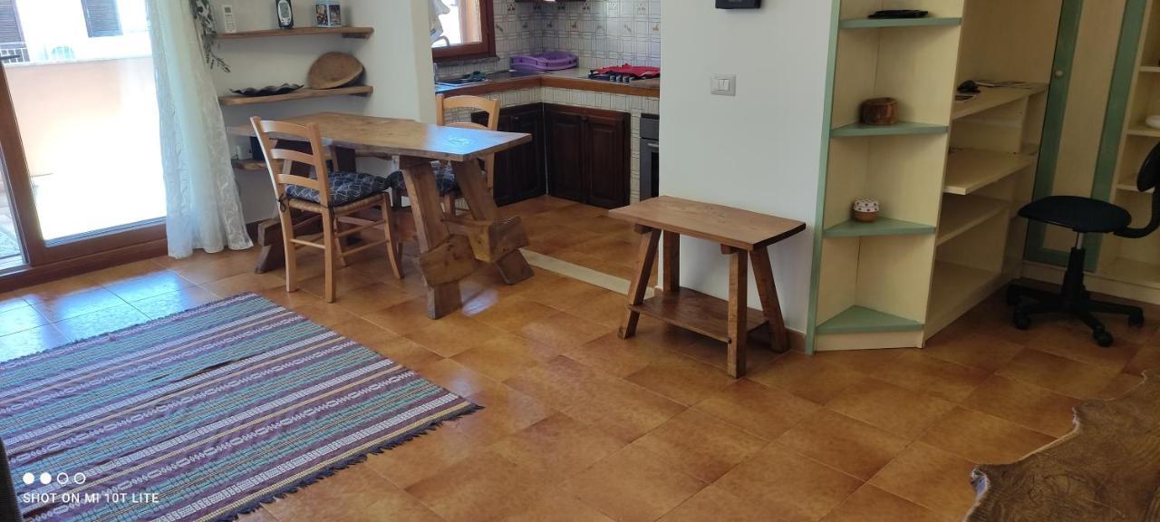 Appartamento Cisto Olbia Bagian luar foto