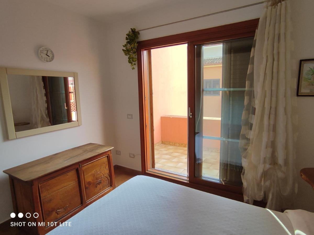 Appartamento Cisto Olbia Bagian luar foto