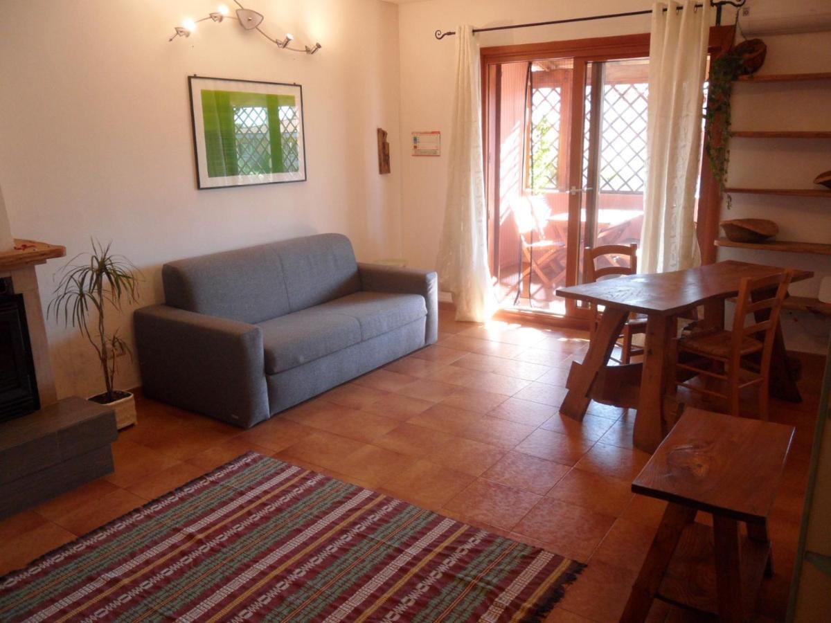 Appartamento Cisto Olbia Bagian luar foto