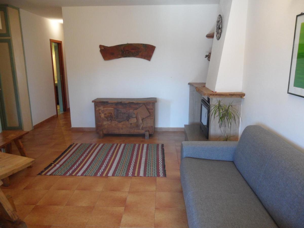 Appartamento Cisto Olbia Bagian luar foto
